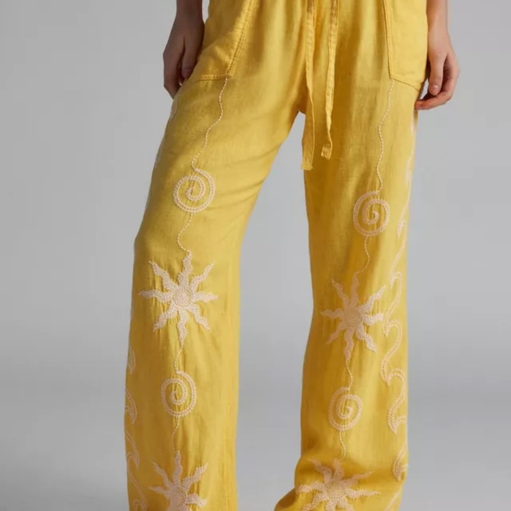 Urban Outfitters Yellow Sunshine Pant ☀️